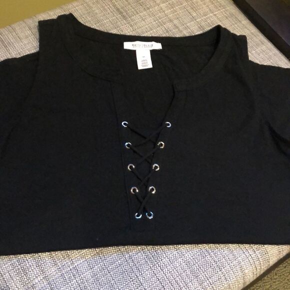 WHBM Black Medium Sleeveless Shirt - Picture 2 of 5